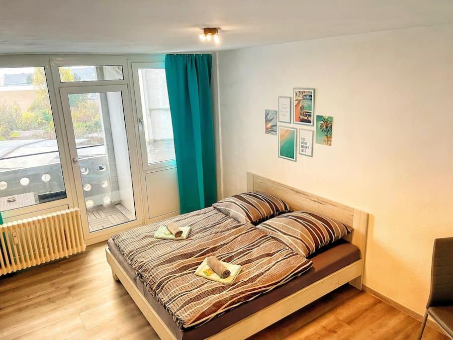 Apartment Naehe Flughafen Dus Düsseldorf Exterior foto